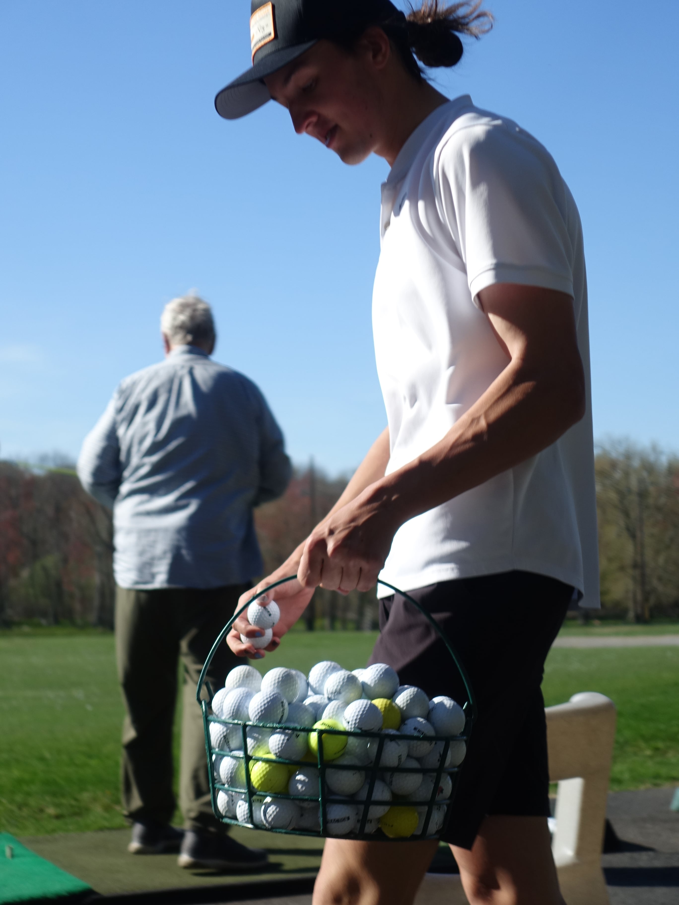 Holden golfing